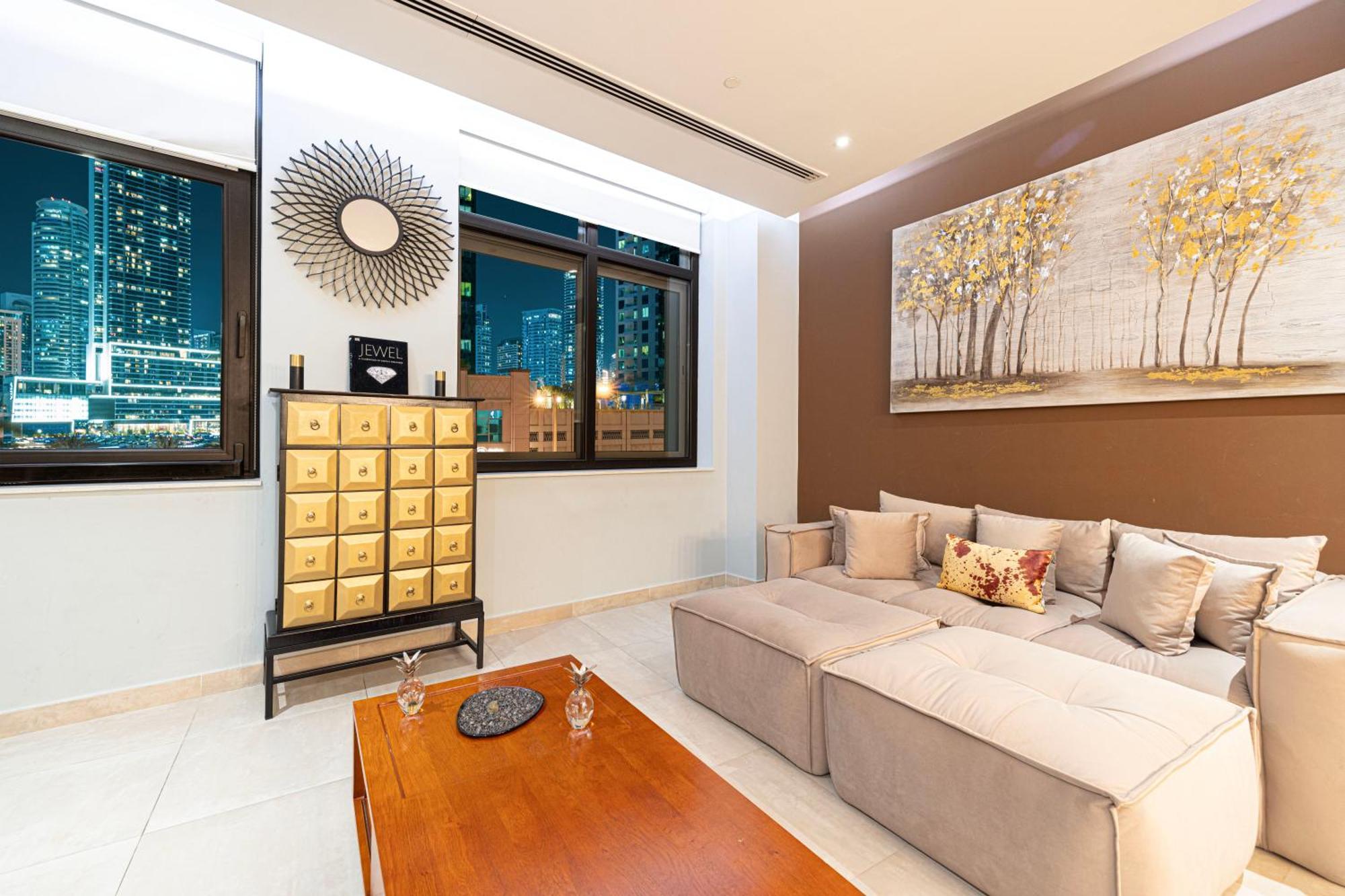 Appartamento Koyo In The Heart Of Jbr - 3bdr